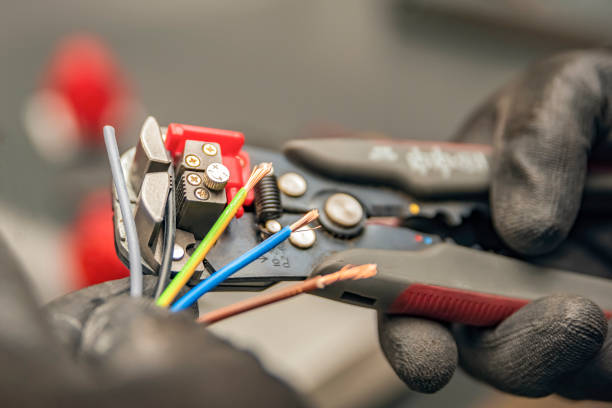 Best 24-Hour Electrician  in White Oak, MS